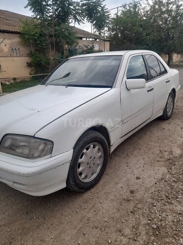 Mercedes C 220 d 1995, 214,785 km - 2.2 л - Goranboy