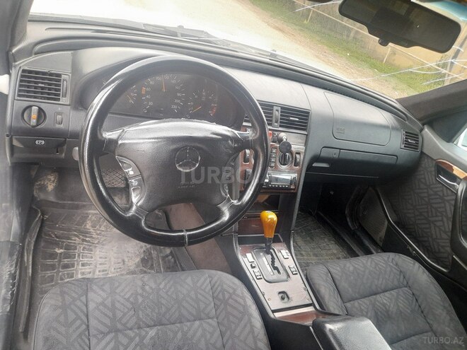 Mercedes C 220 d 1995, 214,785 km - 2.2 л - Goranboy