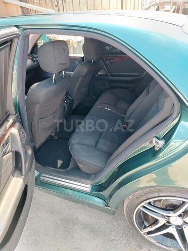 Mercedes E 240 1999, 257,000 km - 2.4 l - Bakı