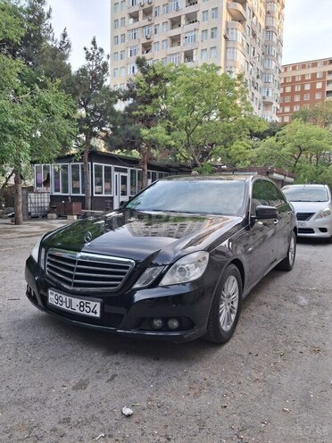 Mercedes E 220 d 2009, 261,000 km - 2.2 l - Bakı