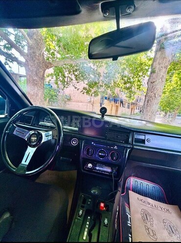 Mercedes 190 1992, 150,000 km - 2.0 l - Bərdə