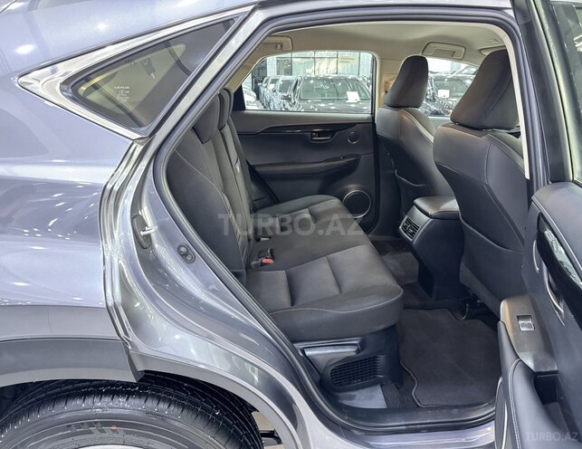 Lexus NX 300-13
