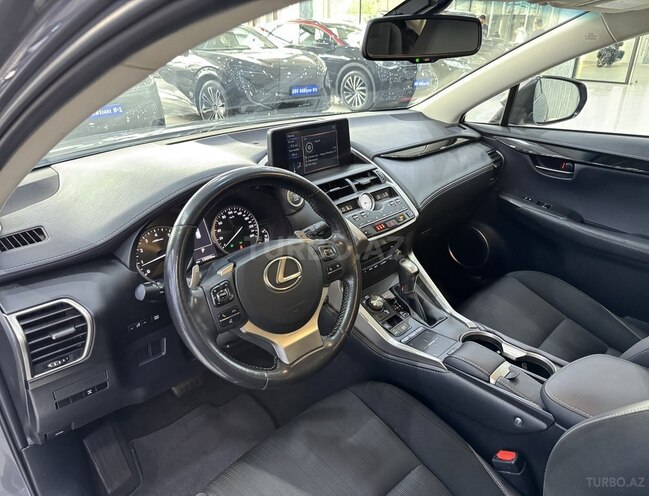 Lexus NX 300-9