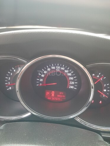Kia Sorento 2011, 267,000 km - 2.0 l - Bakı