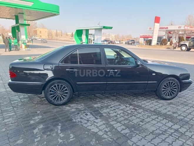 Mercedes E 230 1996, 325,313 km - 2.3 l - Gəncə