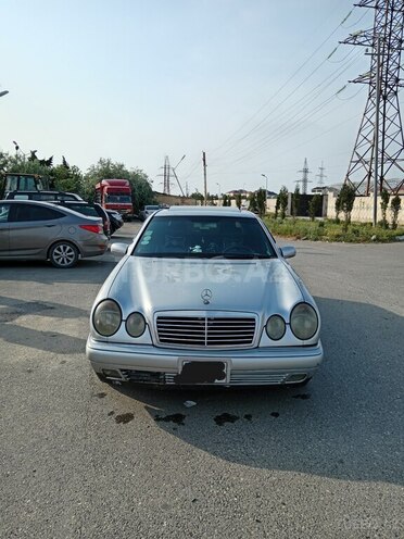 Mercedes E 280 1996, 400,000 km - 2.8 l - Sumqayıt