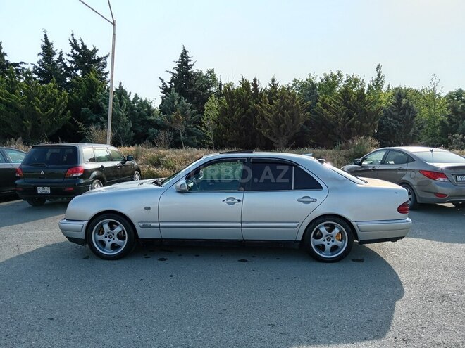 Mercedes E 280 1996, 400,000 km - 2.8 l - Sumqayıt