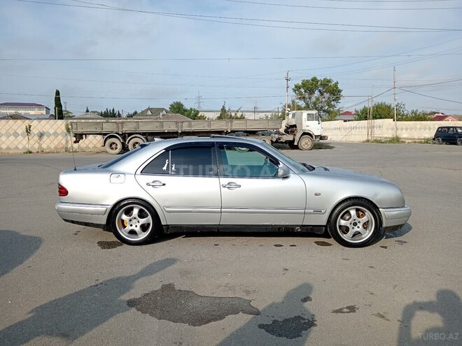 Mercedes E 280 1996, 400,000 km - 2.8 l - Sumqayıt