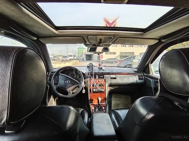Mercedes E 280 1996, 400,000 km - 2.8 l - Sumqayıt