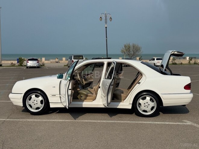 Mercedes E 240 1998, 250,000 km - 2.4 l - Bakı