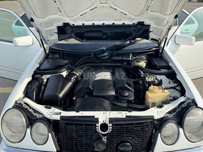 Mercedes E 240 1998, 250,000 km - 2.4 l - Bakı