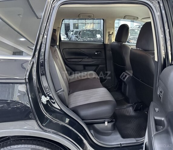 Mitsubishi Outlander 2019, 62,000 km - 2.4 l - Bakı