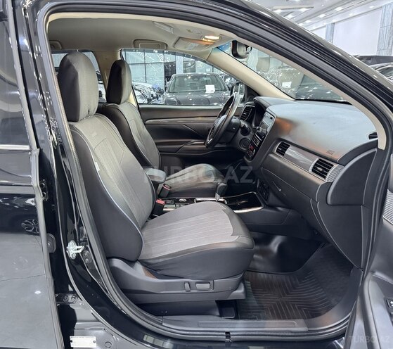 Mitsubishi Outlander 2019, 62,000 km - 2.4 l - Bakı