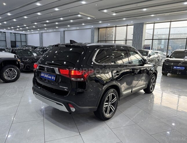 Mitsubishi Outlander 2019, 62,000 km - 2.4 l - Bakı