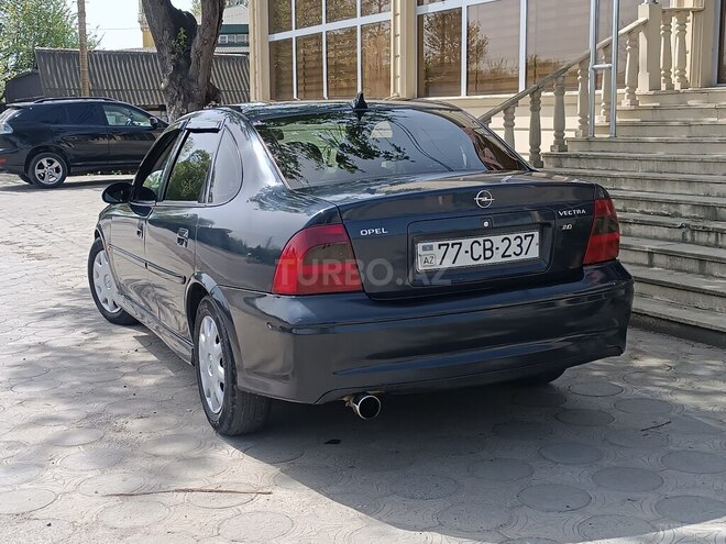 Opel Vectra 1999, 399,000 km - 2.0 l - Masallı