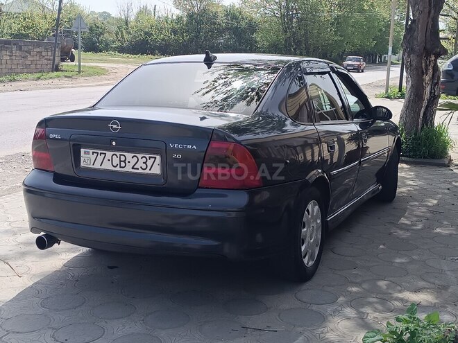 Opel Vectra 1999, 399,000 km - 2.0 l - Masallı