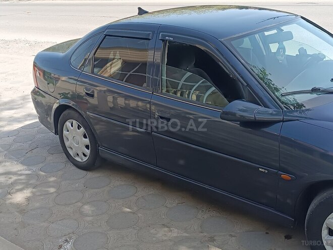 Opel Vectra 1999, 399,000 km - 2.0 l - Masallı