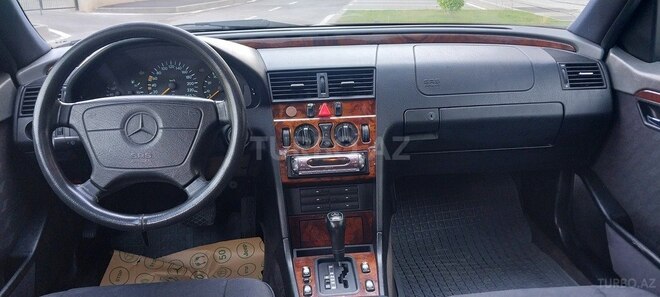 Mercedes C 220 1996, 225,000 km - 2.2 л - Sumqayıt
