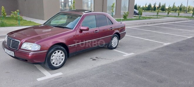 Mercedes C 220 1996, 225,000 km - 2.2 л - Sumqayıt