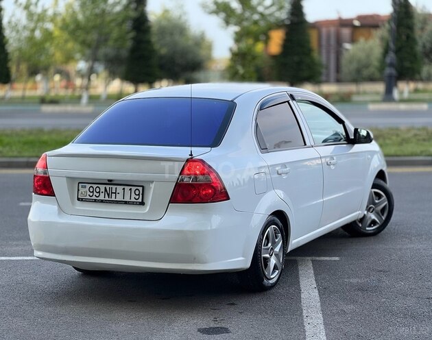 Chevrolet Aveo-4