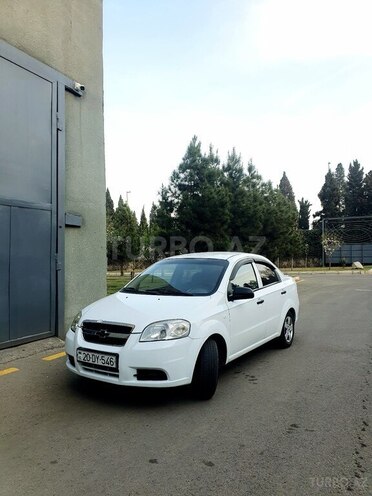 Chevrolet Aveo-1