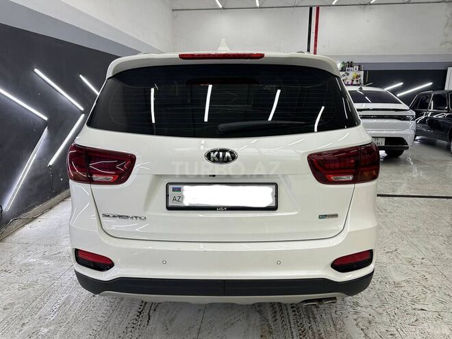 Kia Sorento-5