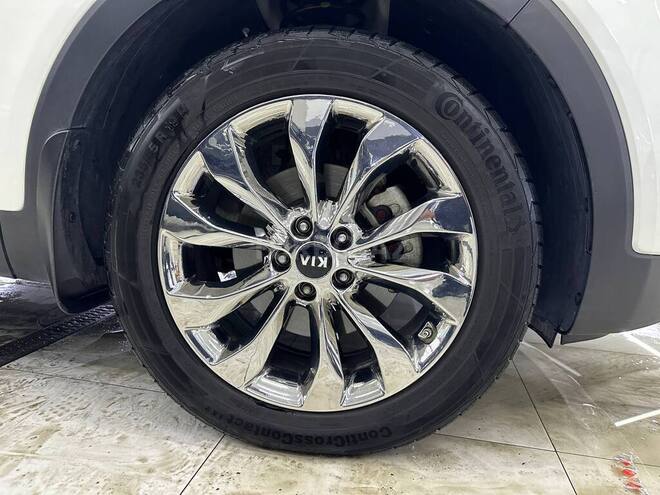 Kia Sorento-10
