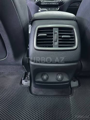 Kia Sorento-16