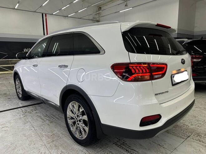Kia Sorento-4