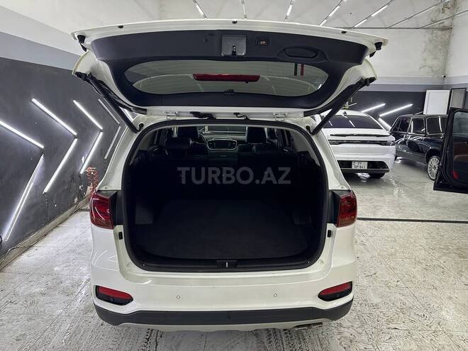 Kia Sorento-13