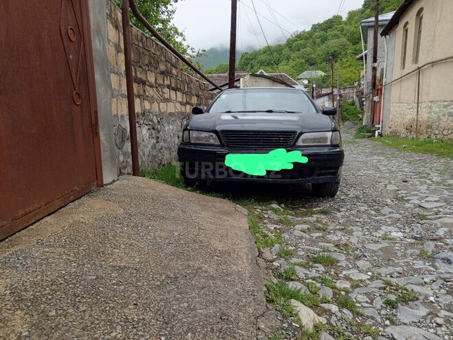 Nissan Maxima-1