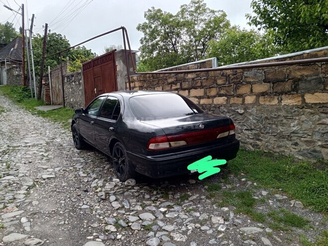 Nissan Maxima-2