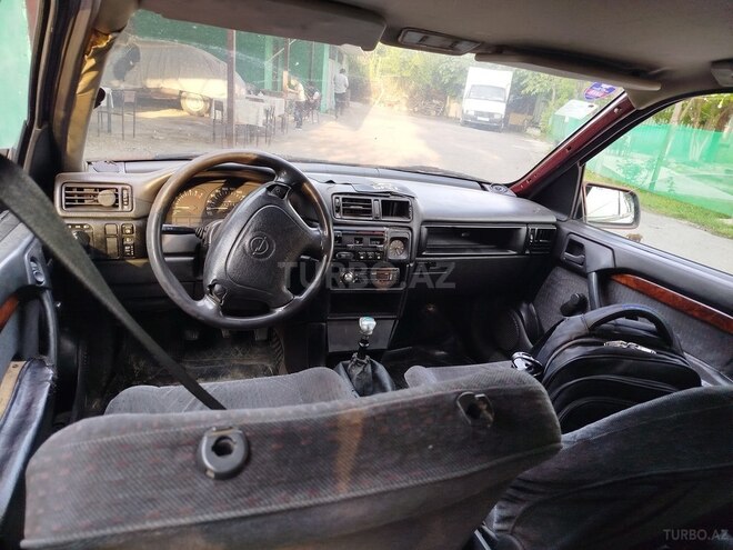 Opel Vectra 1993, 400,000 km - 1.8 l - Göyçay