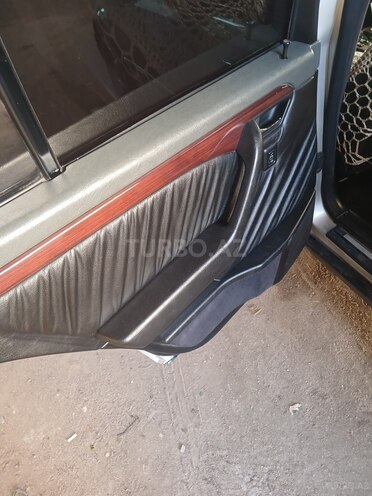 Mercedes C 220 1994, 237,643 km - 2.2 л - Bakı