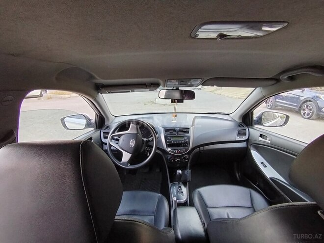Hyundai Accent 2014, 215,000 km - 1.6 l - Bakı