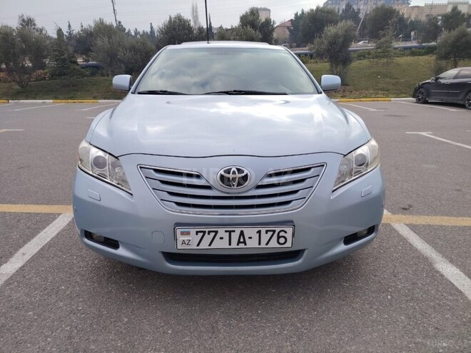 Toyota Camry 2007, 270,632 km - 2.4 л - Qax