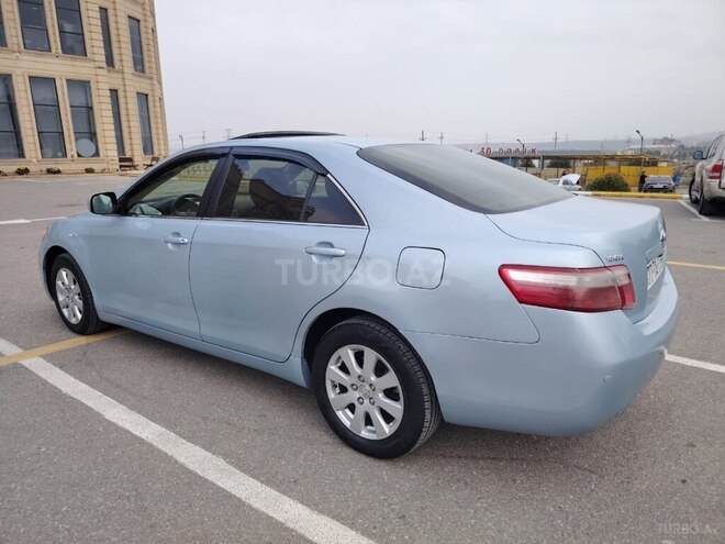Toyota Camry 2007, 270,632 km - 2.4 л - Qax