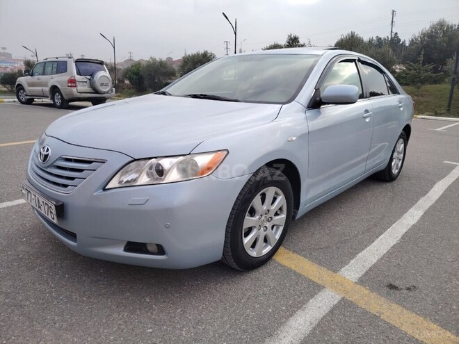 Toyota Camry 2007, 270,632 km - 2.4 л - Qax