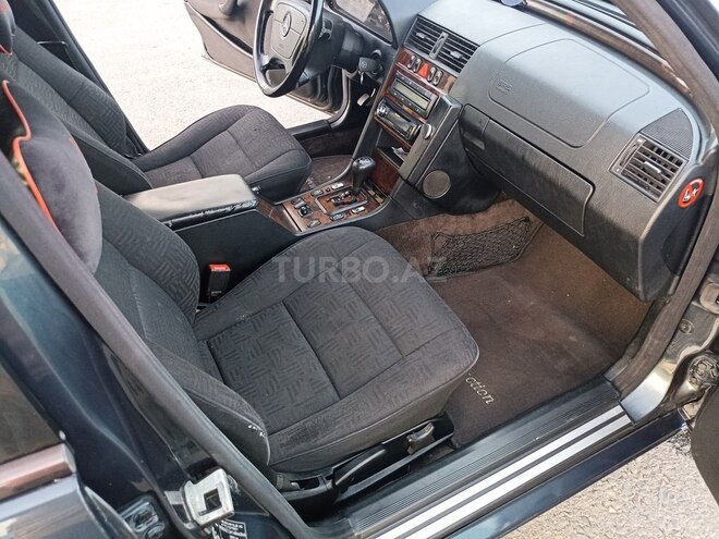 Mercedes C 220 d 2000, 600,000 km - 2.2 l - Qəbələ