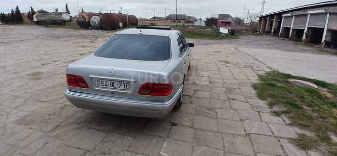 Mercedes E 240 1997, 440,000 km - 2.6 l - Bakı