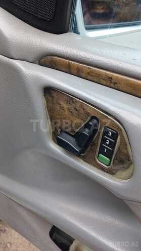 Mercedes E 240 1997, 440,000 km - 2.6 l - Bakı
