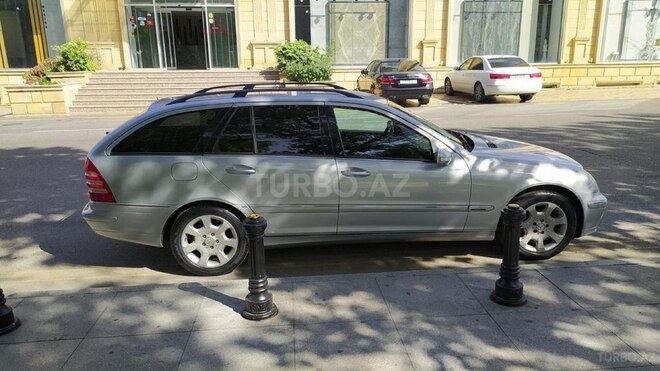 Mercedes C 220 d 2006, 301,900 km - 2.2 l - Bakı