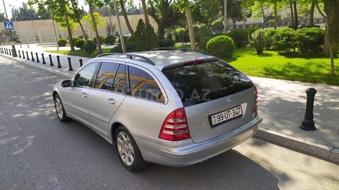 Mercedes C 220 d 2006, 301,900 km - 2.2 l - Bakı