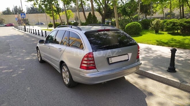 Mercedes C 220 d 2006, 301,900 km - 2.2 l - Bakı
