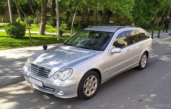 Mercedes C 220 d 2006, 301,900 km - 2.2 l - Bakı