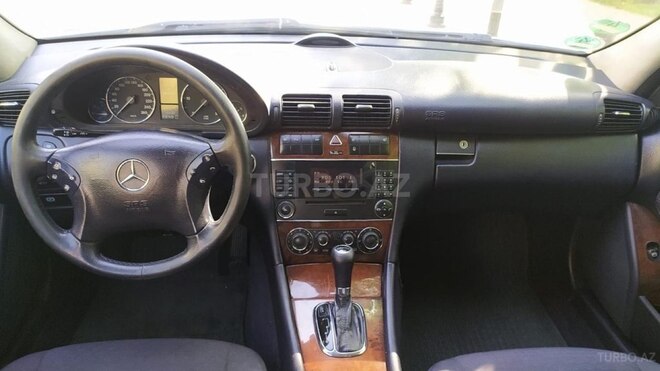 Mercedes C 220 d 2006, 301,900 km - 2.2 l - Bakı