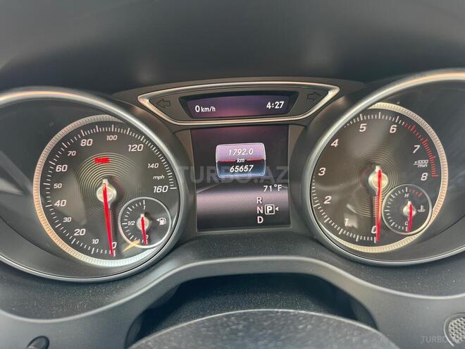 Mercedes GLA 250 4MATIC 2018, 65,000 km - 2.0 l - Bakı