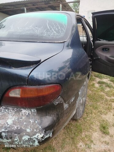 Hyundai Elantra 1998, 360,658 km - 1.5 l - Qusar