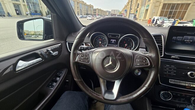 Mercedes GLS 450 4MATIC-7
