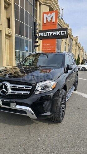 Mercedes GLS 450 4MATIC-2